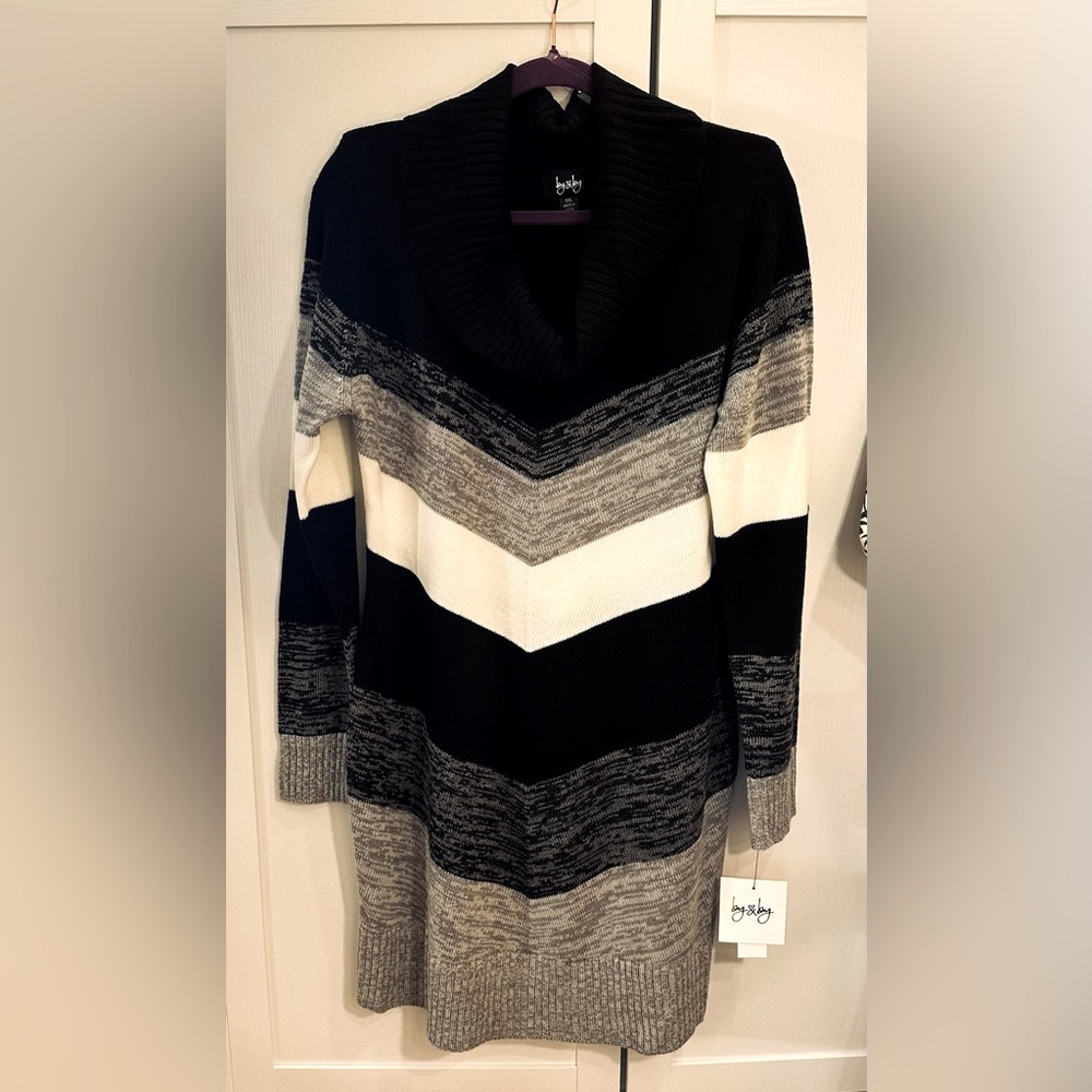by&by Long Sleeve Sweater Dress - Black Chevron - Picture 5 of 12